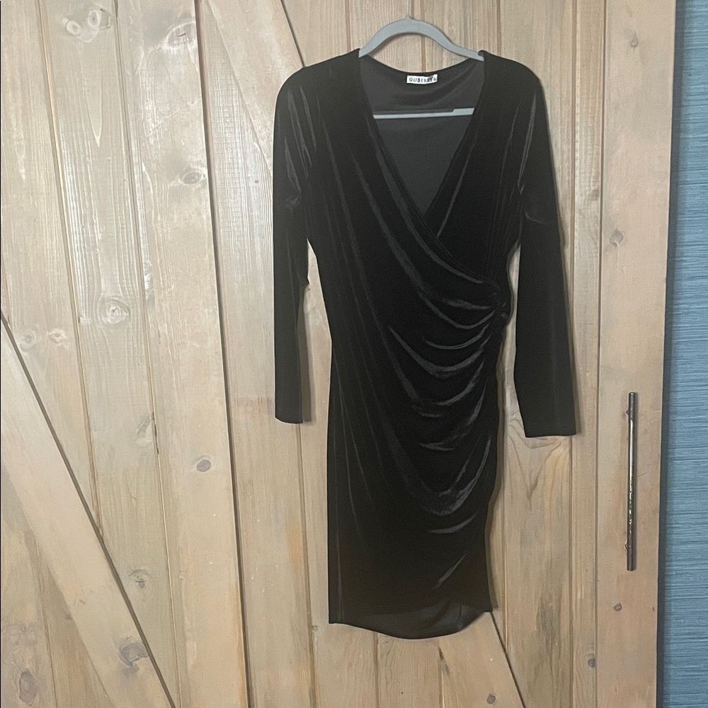 Vintage Chic Black Velvet Asymmetrical Dress